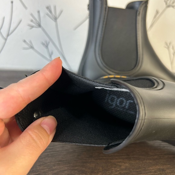 NWOt Igor Chelsea Boots - Picture 8 of 8